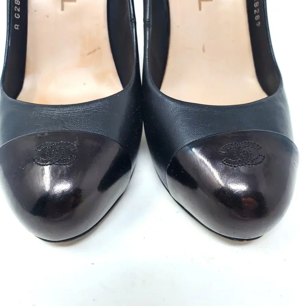 Chanel Cap Toe Leather CC Logo Pumps Interlocking Heels Black Karl Lagerfeld 37